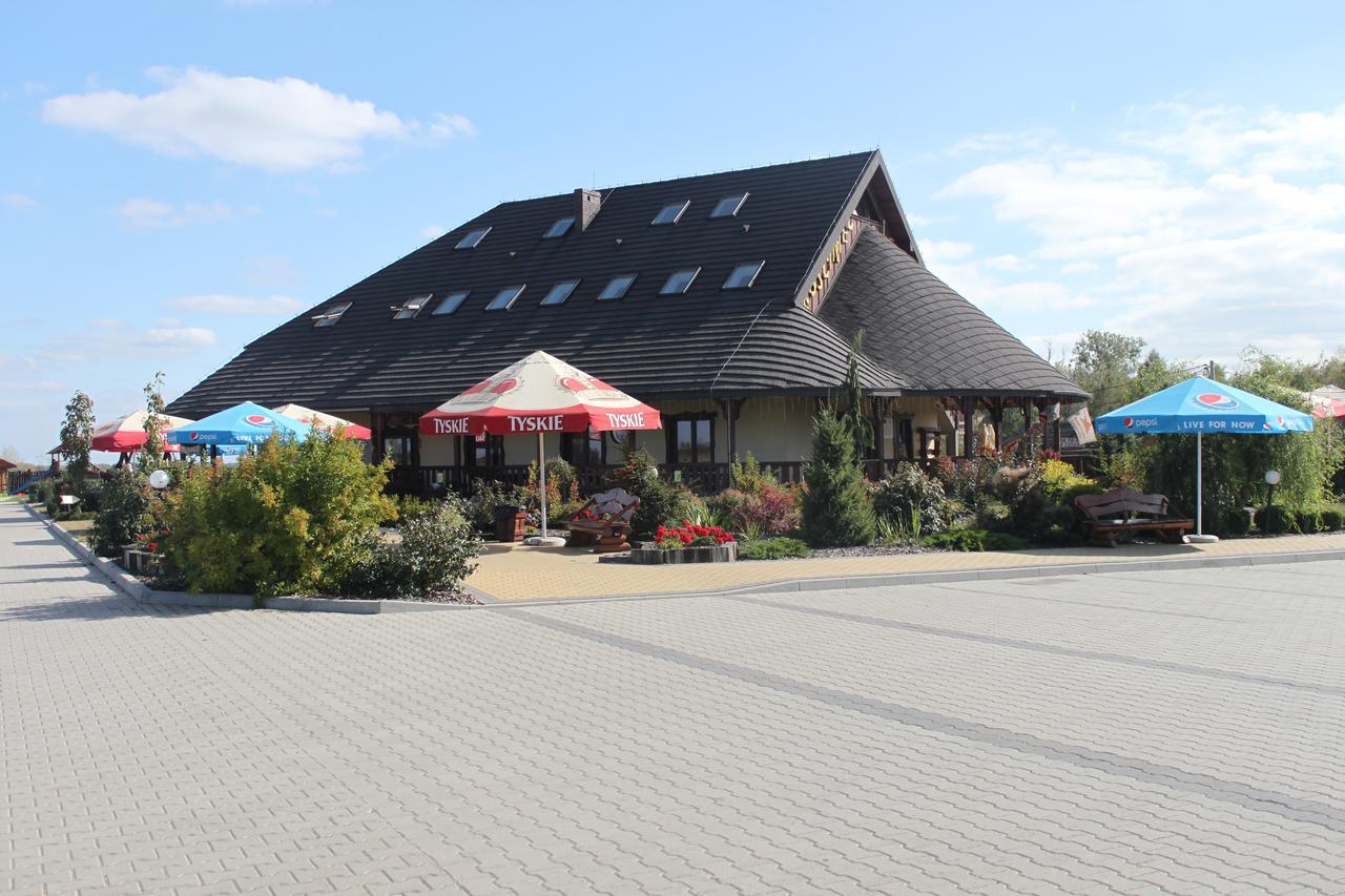 Gosciniec Legenda Hotel Wyszogrod Buitenkant foto